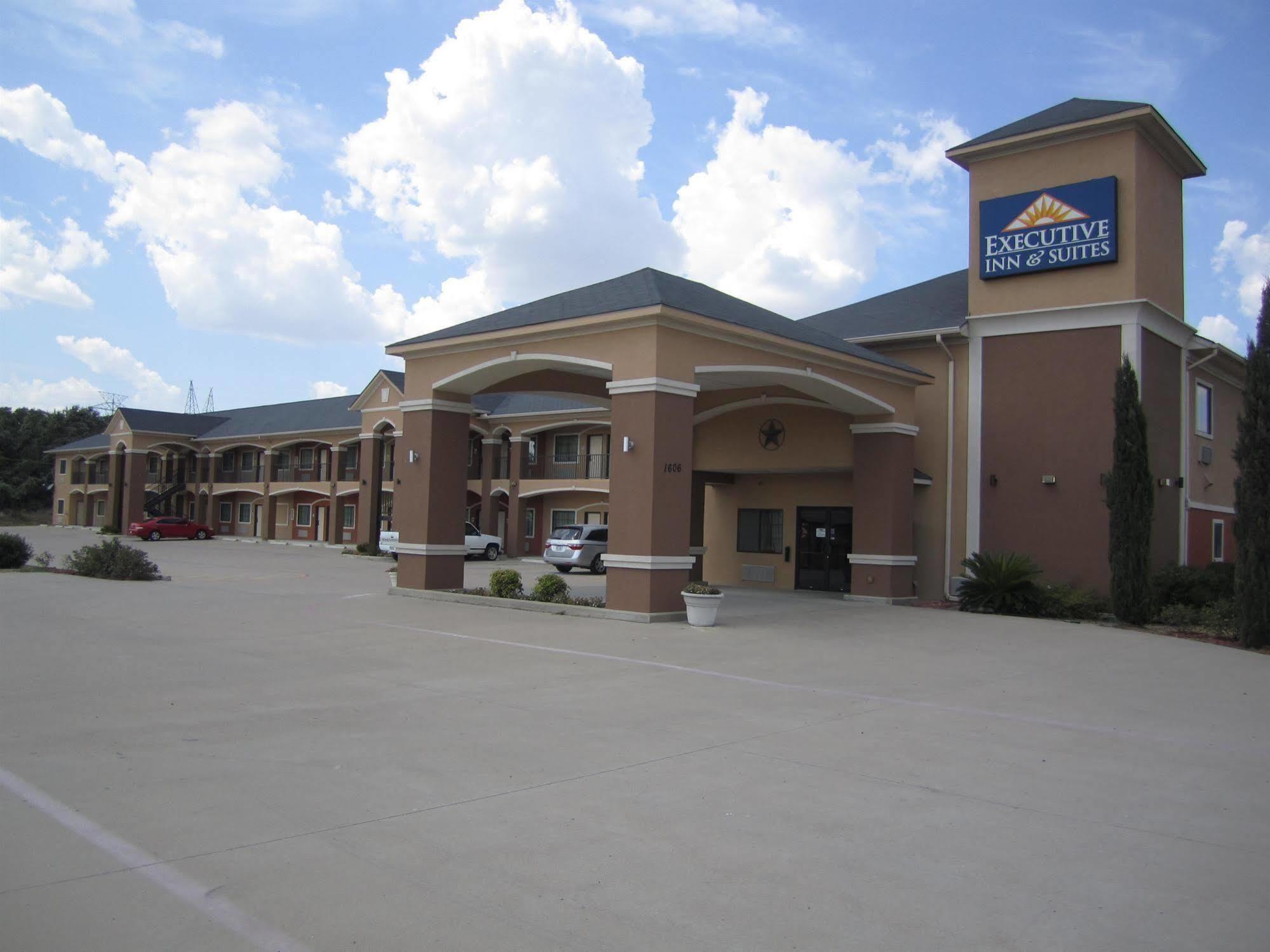 Executive Inn & Suites - Jewett 외부 사진