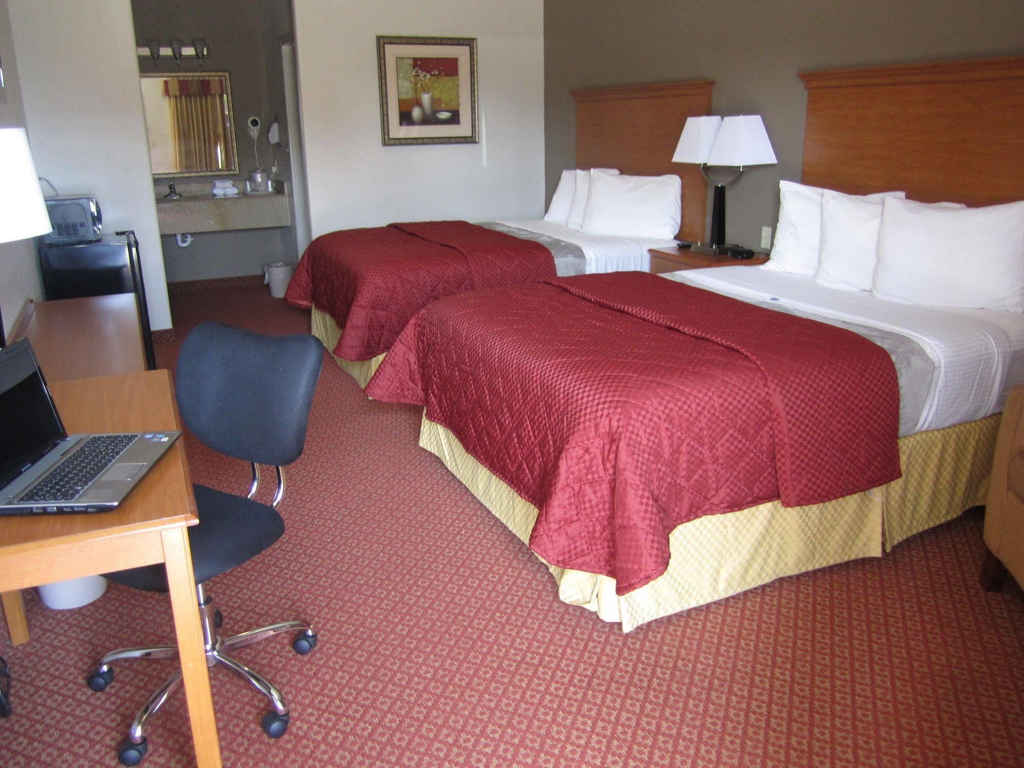 Executive Inn & Suites - Jewett 외부 사진