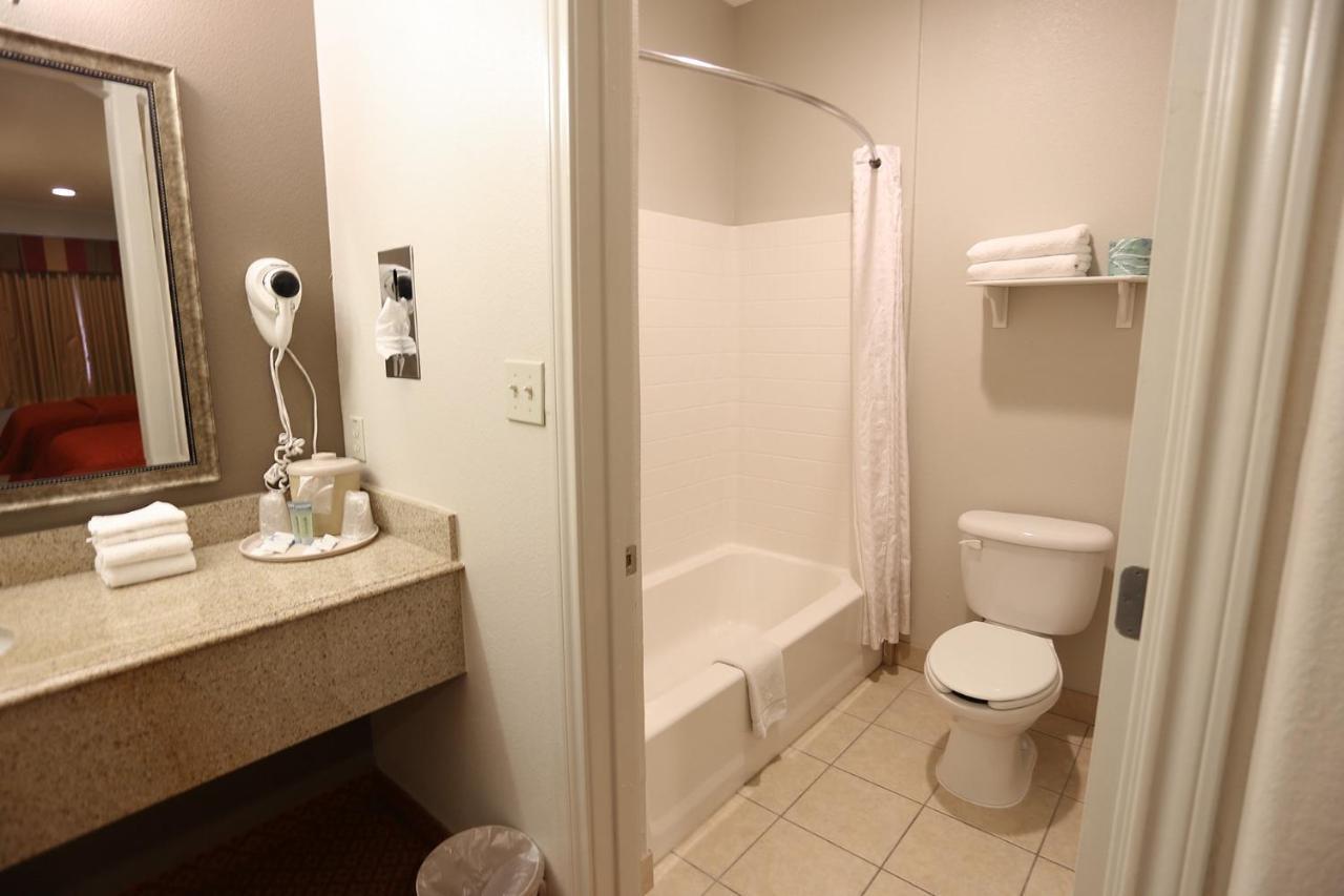 Executive Inn & Suites - Jewett 외부 사진